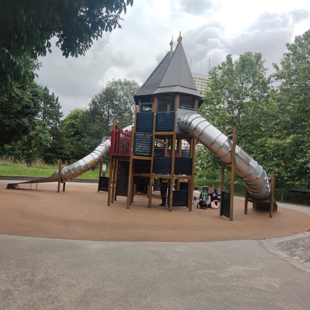 Terrain de Jeux Le Moulin 2
